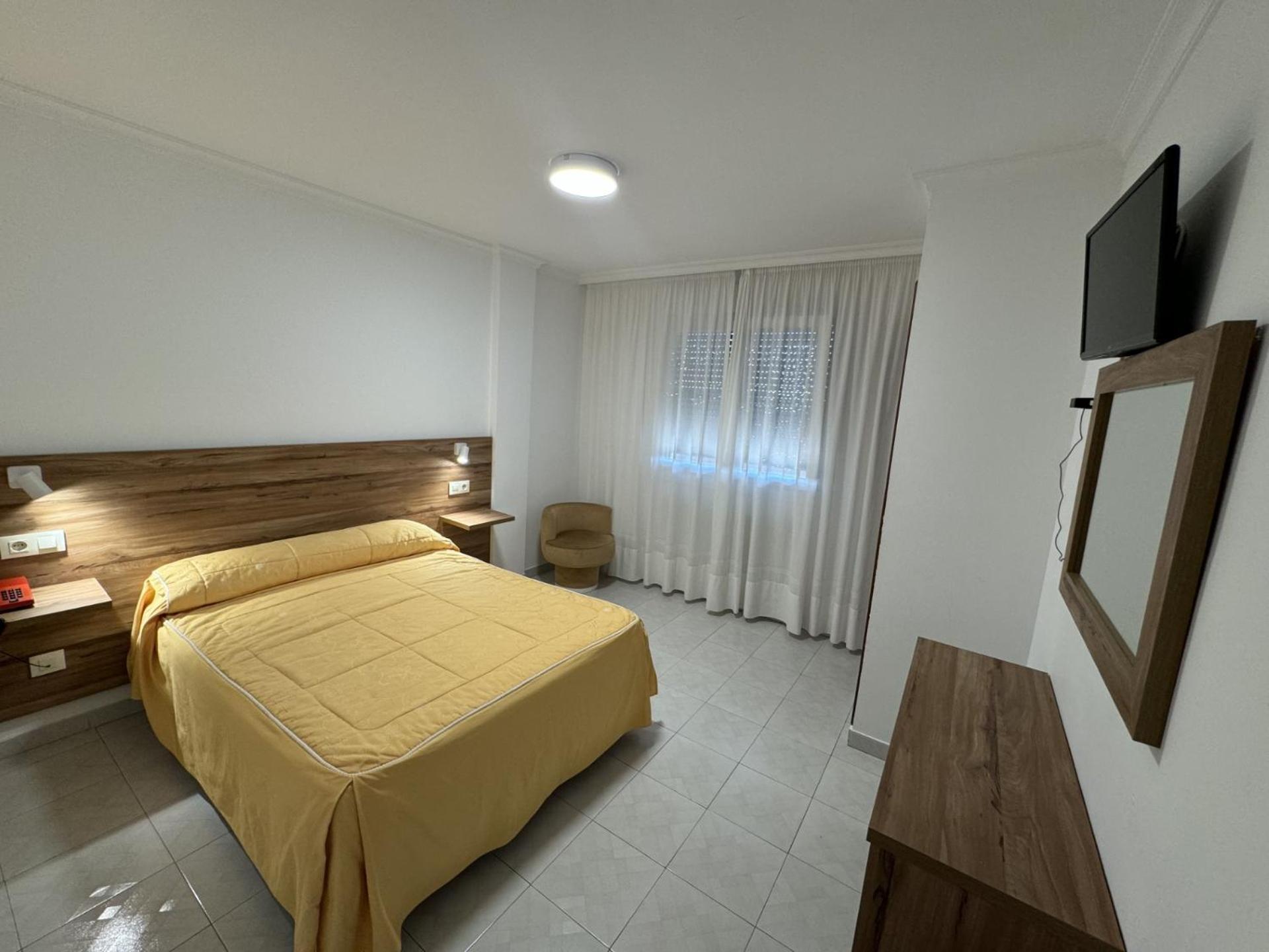 וילאנואבה דה ארוסה Hotel Hermida 5000 מראה חיצוני תמונה