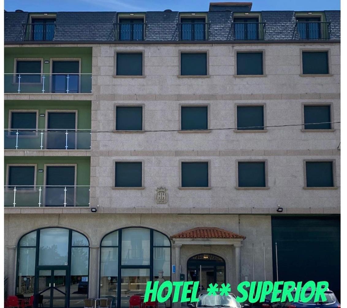 וילאנואבה דה ארוסה Hotel Hermida 5000 מראה חיצוני תמונה